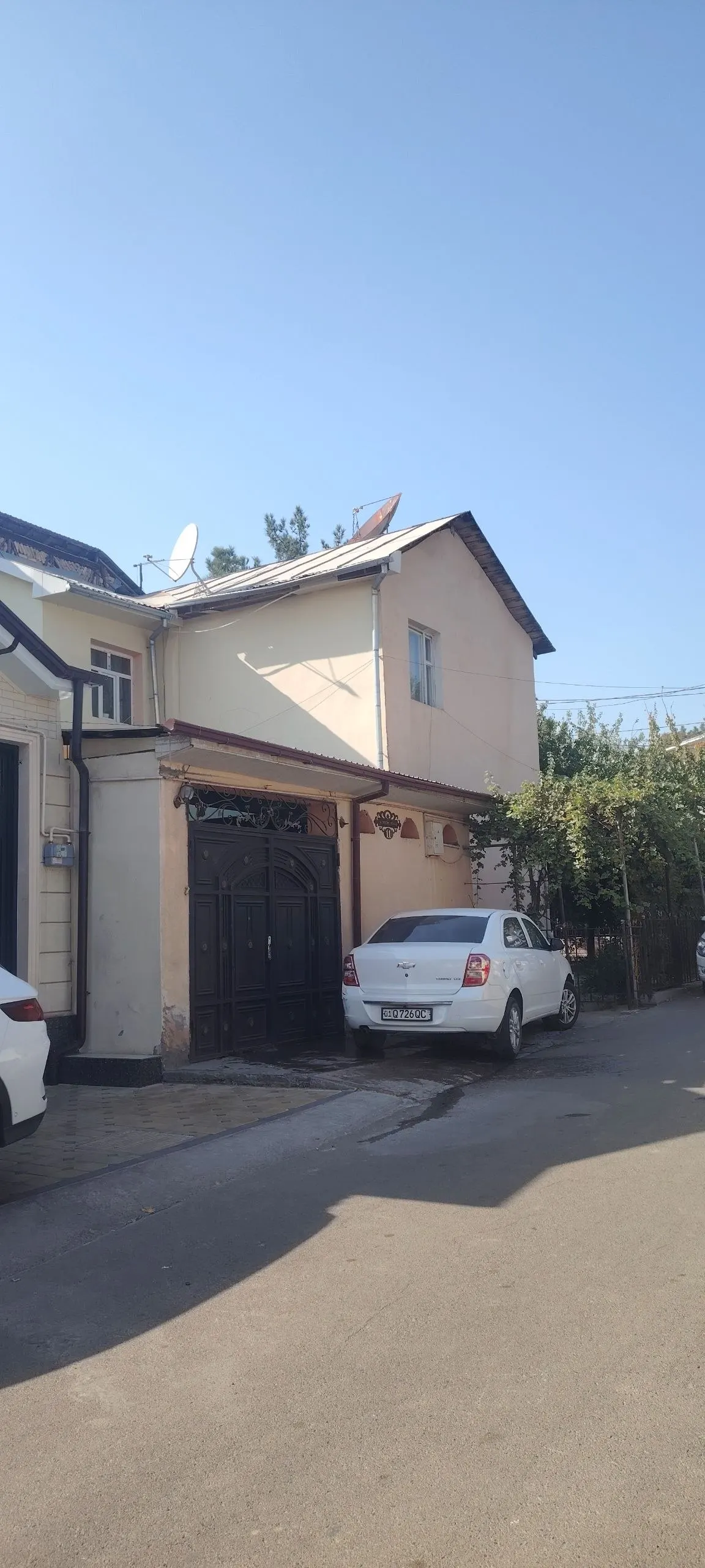 Сотилади ҳовли уй, 1,3 сотих, 2 қаватли — Чилонзор тумани