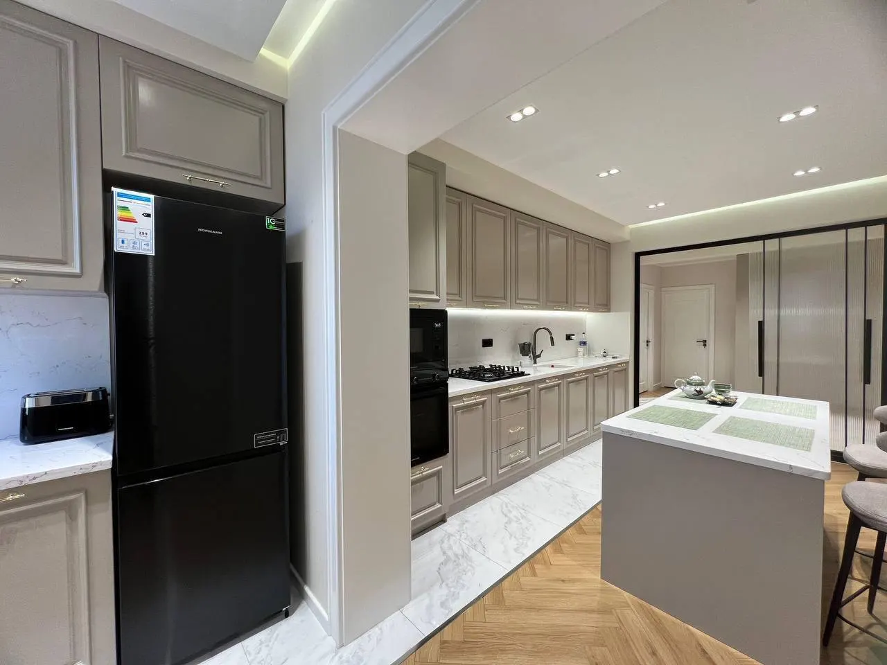 Сотилади 4 хонали квартира, 131 м², 9/9 қават — Юнусобод тумани