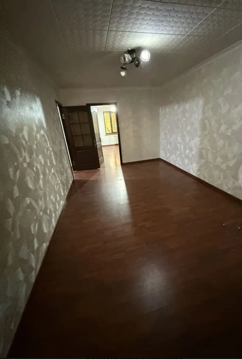 Сотилади 2 хонали квартира, 50 м², 1/4 қават — Чилонзор тумани