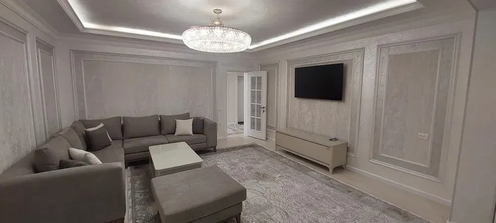 Сдаётся 4-комнатная квартира, 100 м², 5/9 этаж — Яккасарайский район