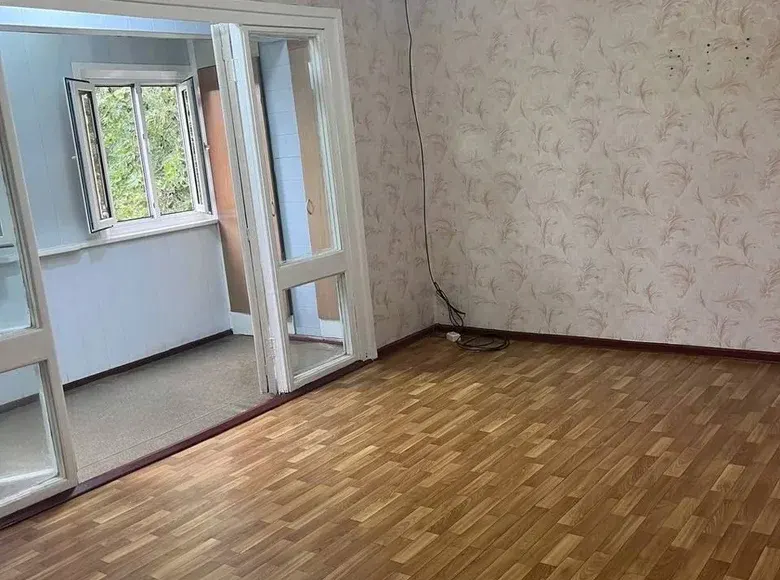 Sotiladi 4 xonali kvartira, 110 m², 1/9 qavat — Mirobod tumani