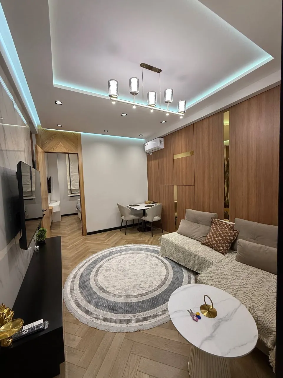 Продаётся 5-комнатная квартира, 105 м², 12/12 этаж — Яккасарайский район