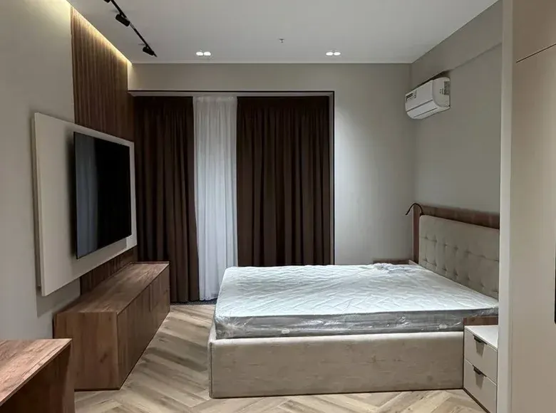 Сдаётся 2-комнатная квартира, 60 м², 25/27 этаж — Шайхантахурский район