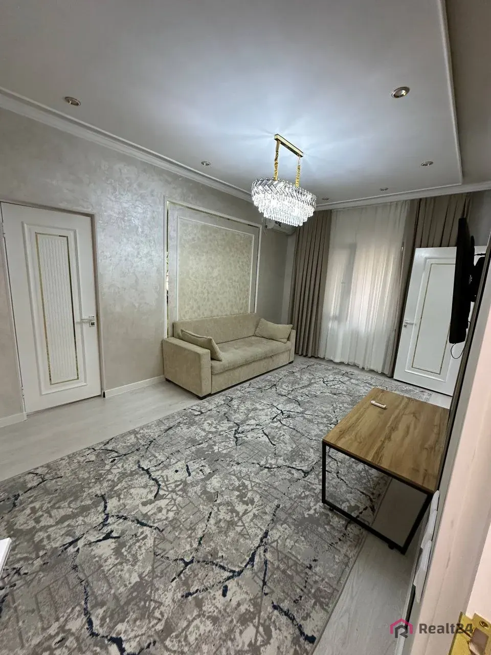 Сдаётся 2-комнатная квартира, 38 м², 1/5 этаж — Яшнабадский район
