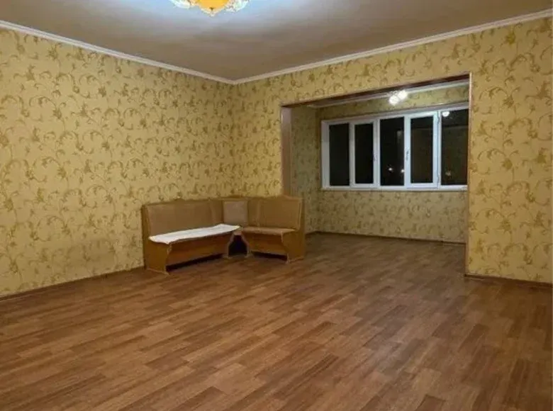 Сотилади 2 хонали квартира, 65 м², 7/9 қават — Мирзо Улуғбек тумани