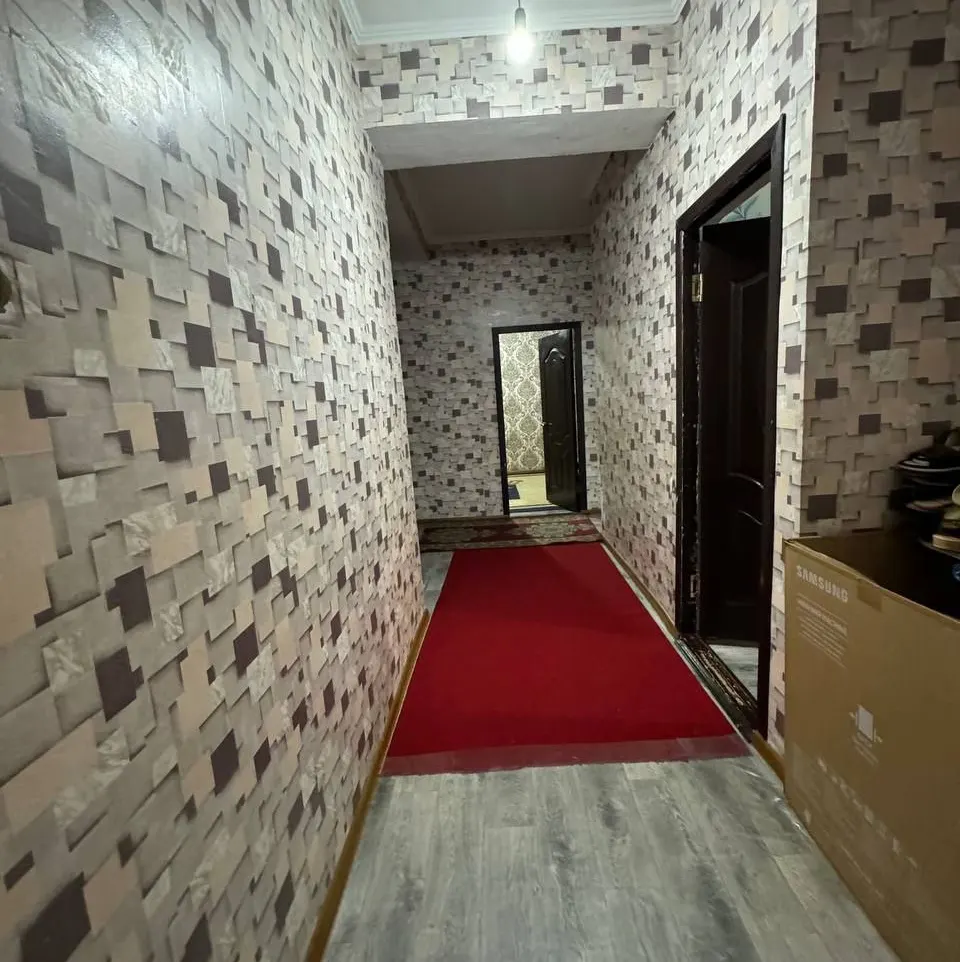 Продаётся 2-комнатная квартира, 78 м², 3/7 этаж — Навоийская область
