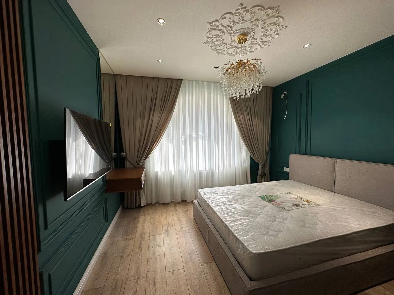 Сдаётся 3-комнатная квартира, 115 м², 6/14 этаж — Мирабадский район