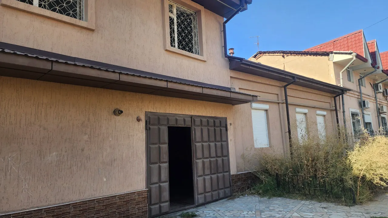 Продаётся дом, 4 сот., 2 этажа — Мирзо-Улугбекский район
