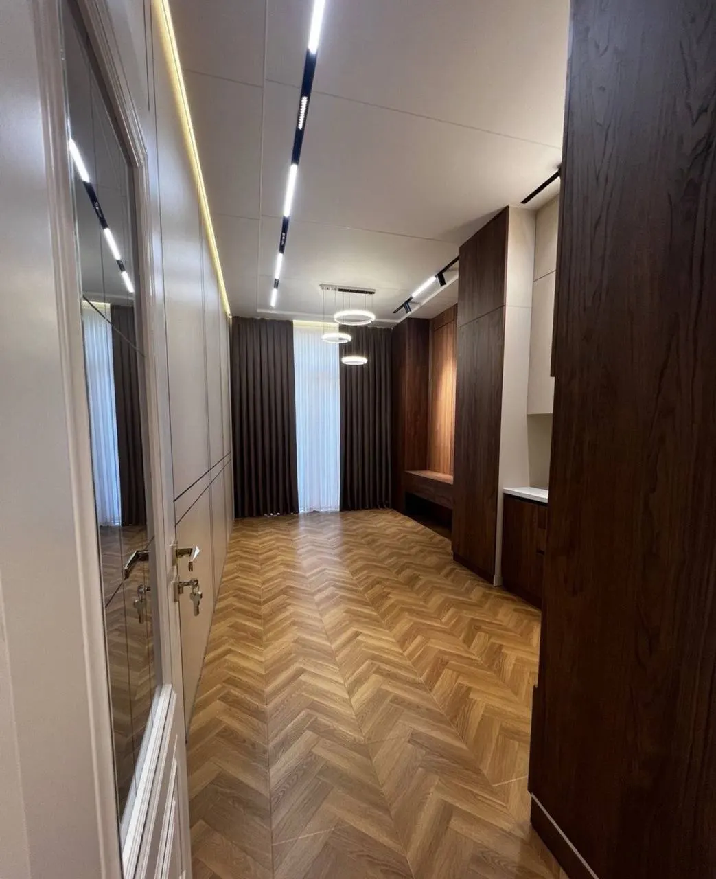 Сотилади 3 хонали квартира, 51 м², 1/7 қават — Мирзо Улуғбек тумани