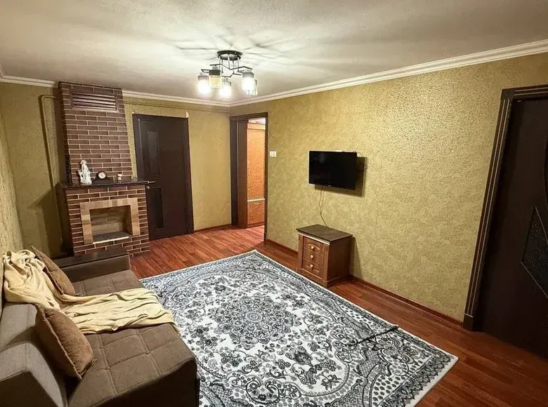 Сотилади 2 хонали квартира, 50 м², 1/2 қават — Яшнобод тумани