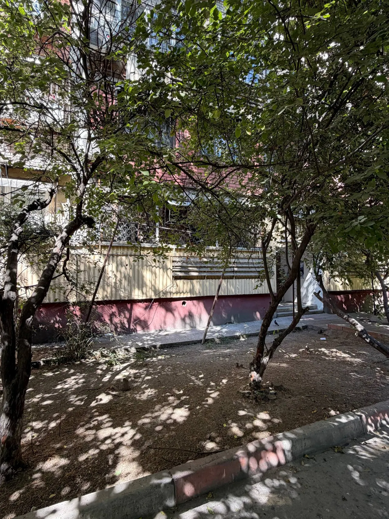 Sotiladi tijorat binosi, 100 m² — Mirzo Ulugʻbek tumani