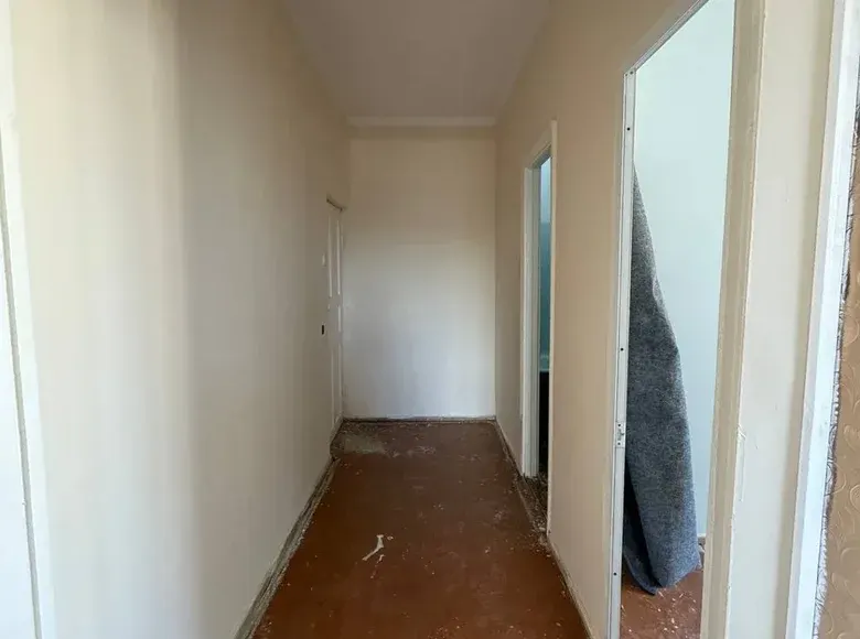 Продаётся 1-комнатная квартира, 29 м², 4/4 этаж — Фергана