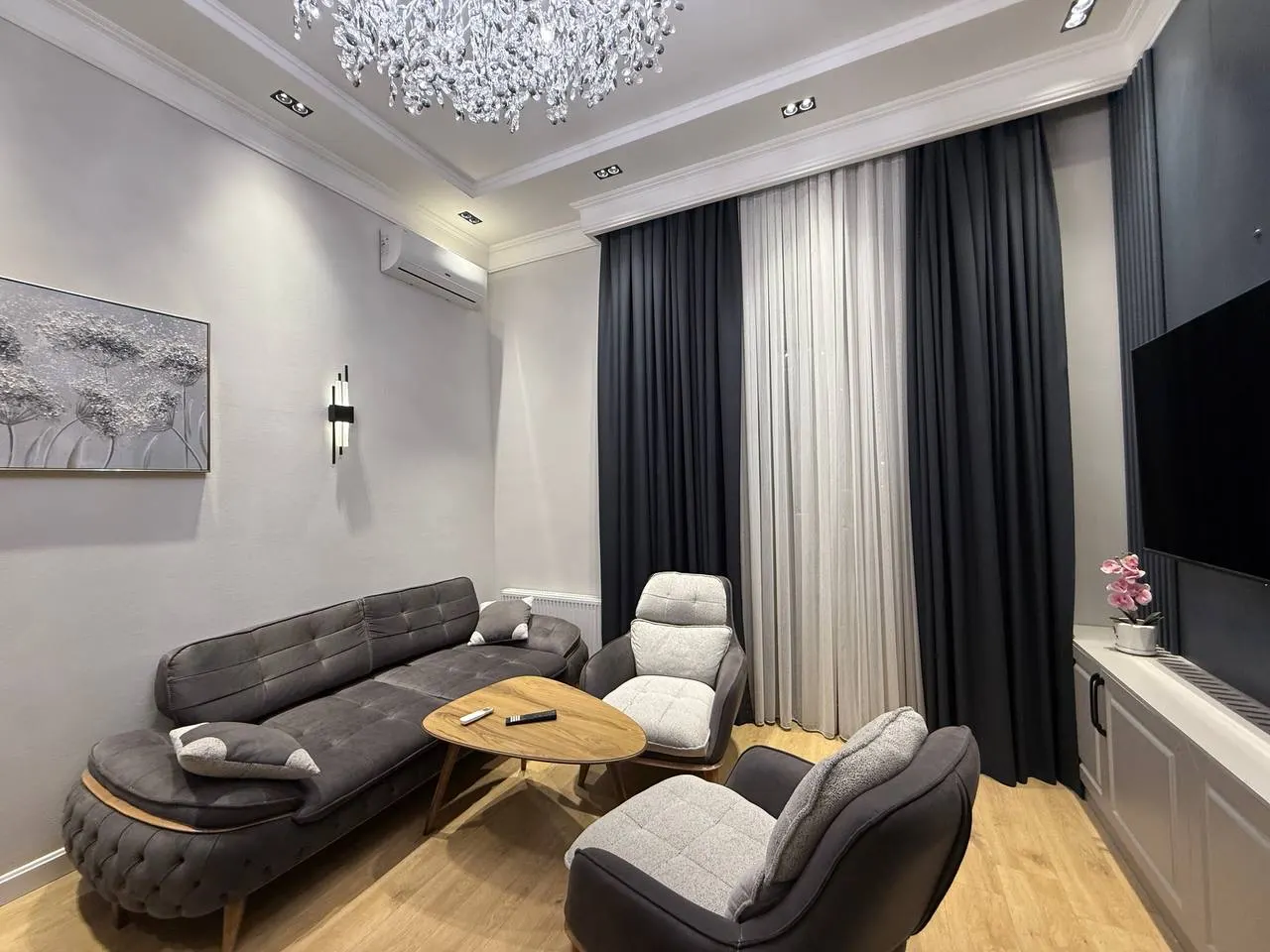 Ijaraga beriladi 3 xonali kvartira, 85 m², 2/8 qavat — Mirzo Ulugʻbek tumani