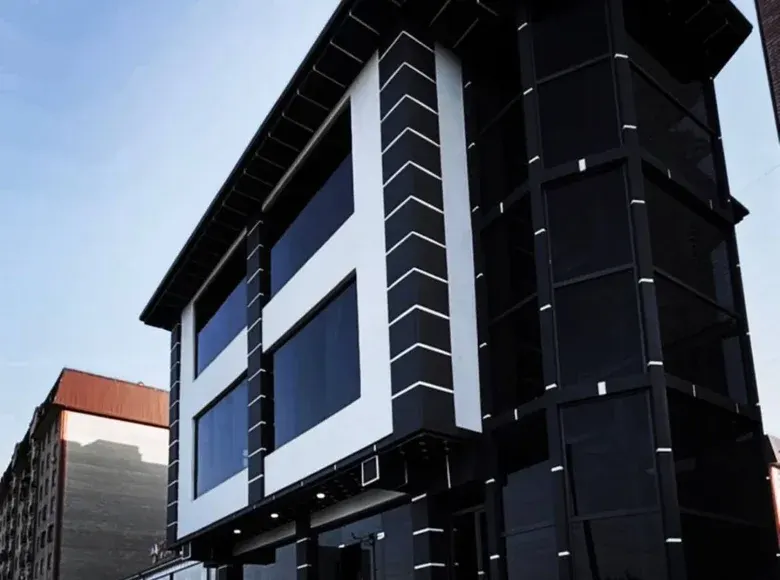 Сотилади тижорат биноси, 500 м², 1/3 қават — Яшнобод тумани