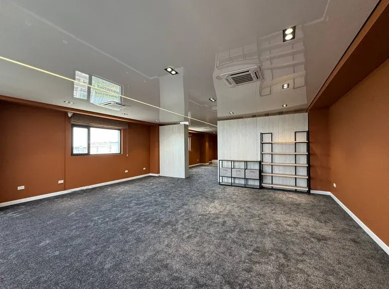 Sotiladi tijorat binosi, 128 m², 8/8 qavat — Mirzo Ulugʻbek tumani