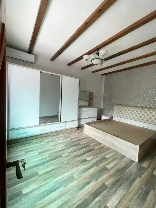 Ijaraga beriladi dala hovli, 4.5 sotix, 300 m² — Mirobod tumani