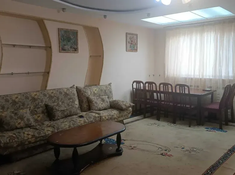 Сотилади 3 хонали квартира, 78 м², 3/9 қават — Мирзо Улуғбек тумани