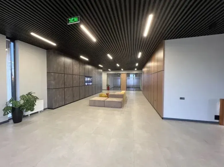 Ижарага берилади тижорат биноси, 240 м², 4/7 қават — Мирзо Улуғбек тумани