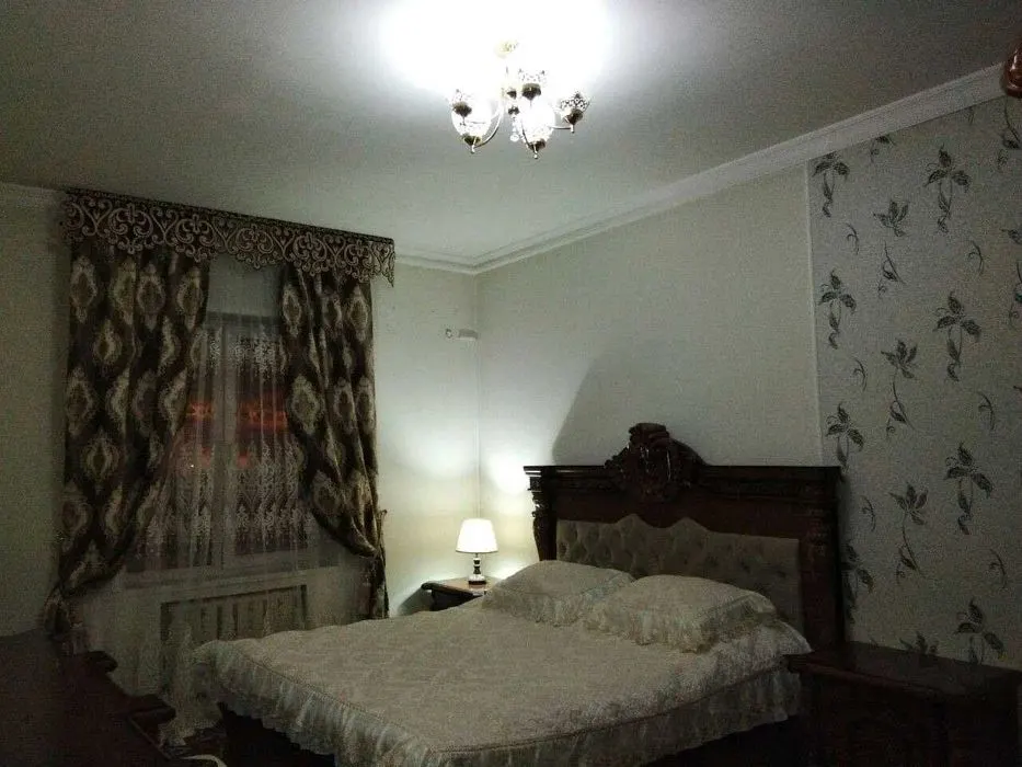 Сдаётся 6-комнатный дом, 240 м², 2 этажа — Мирзо-Улугбекский район