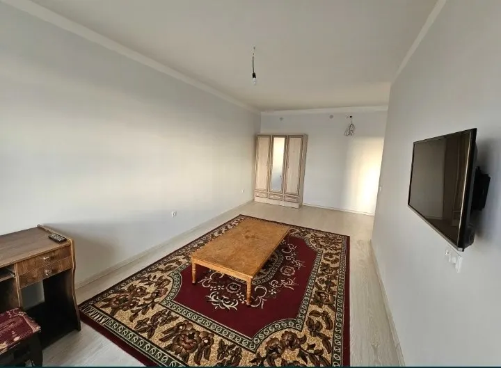 Продаётся 1-комнатная квартира, 37 м², 9/9 этаж — Юнусабадский район