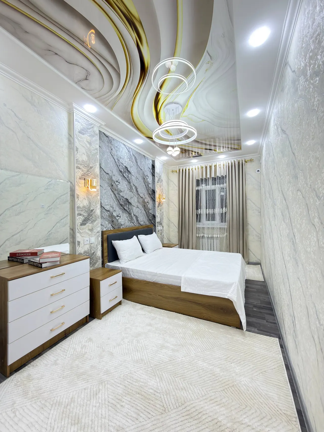 Продаётся 3-комнатная квартира, 48 м², 1/4 этаж — Чиланзарский район