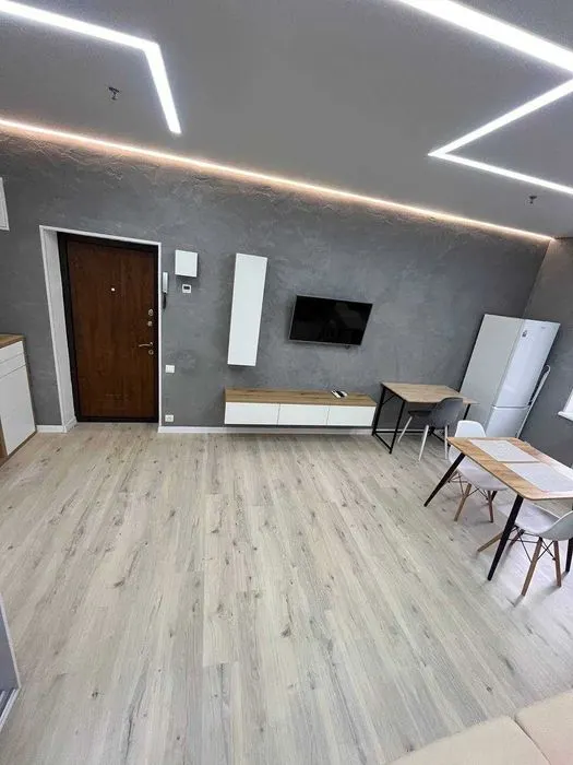 Сдаётся 3-комнатная квартира, 82 м², 2/8 этаж — Мирзо-Улугбекский район