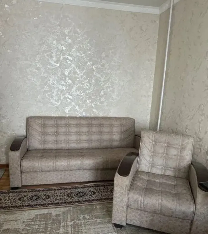 Продаётся 1-комнатная квартира, 45 м², 3/5 этаж — Юнусабадский район