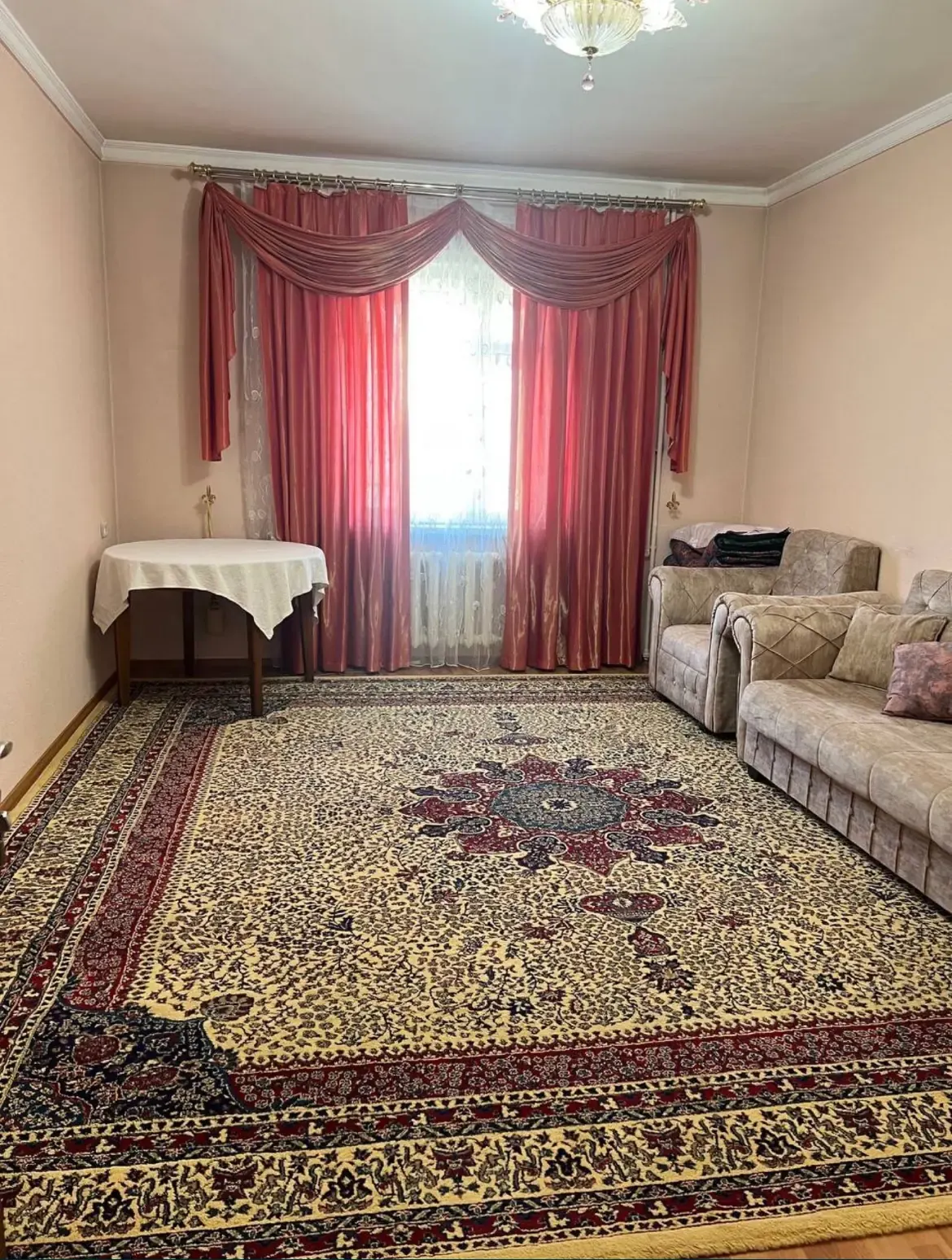 Сотилади 4 хонали квартира, 200 м², 8/9 қават — Олмазор тумани