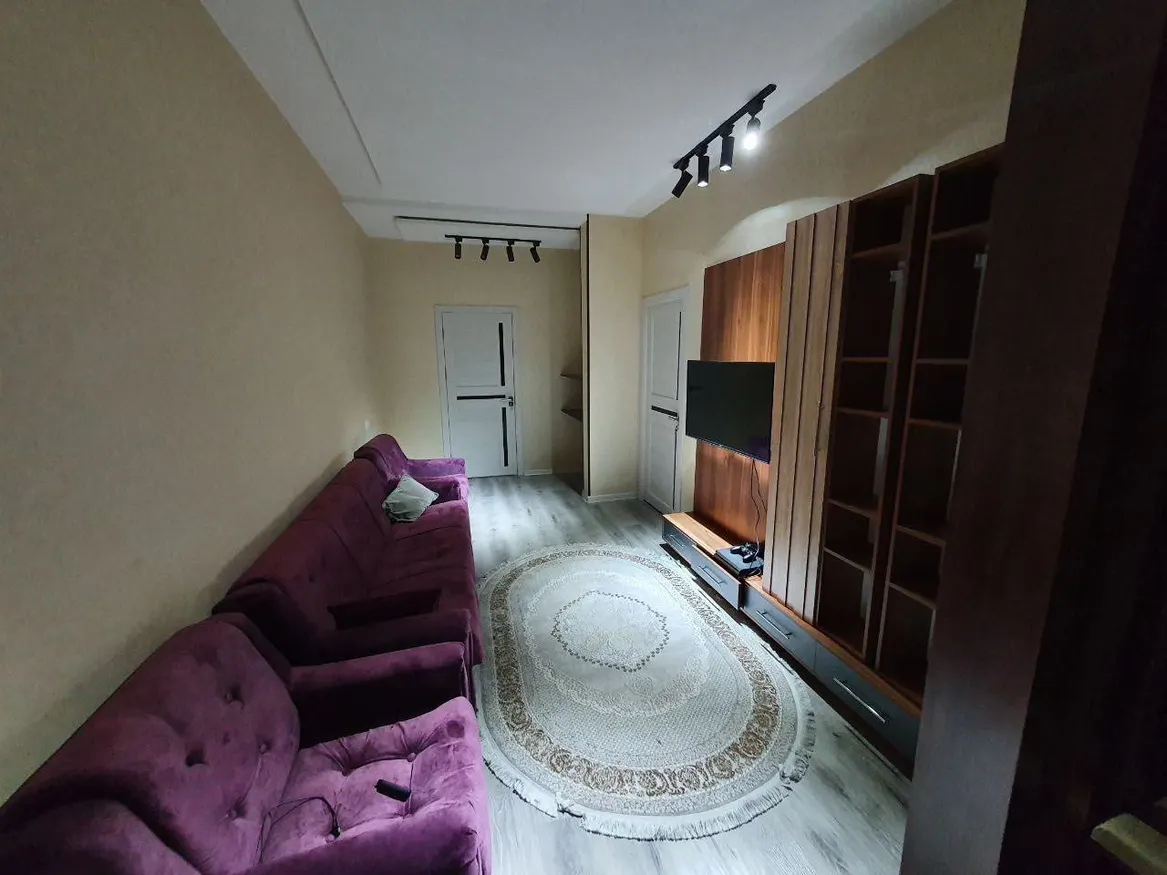 Ижарага берилади 3 хонали квартира, 76 м², 2/4 қават — Яккасарой тумани