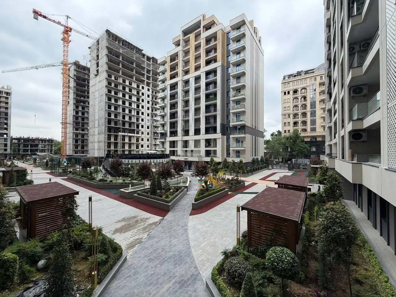 Sotiladi 3 xonali kvartira, 80 m², 2/14 qavat — Yunusobod tumani