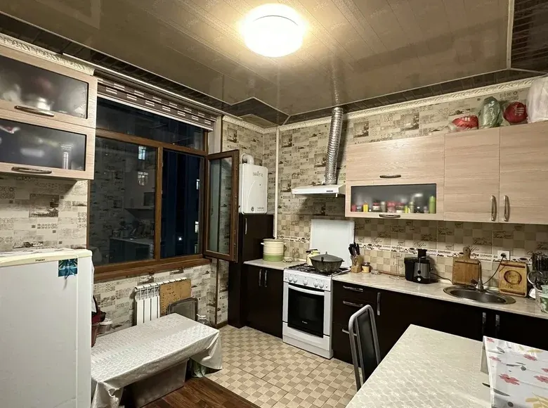 Sotiladi 4 xonali kvartira, 81 m², 4/7 qavat — Parkent tumani