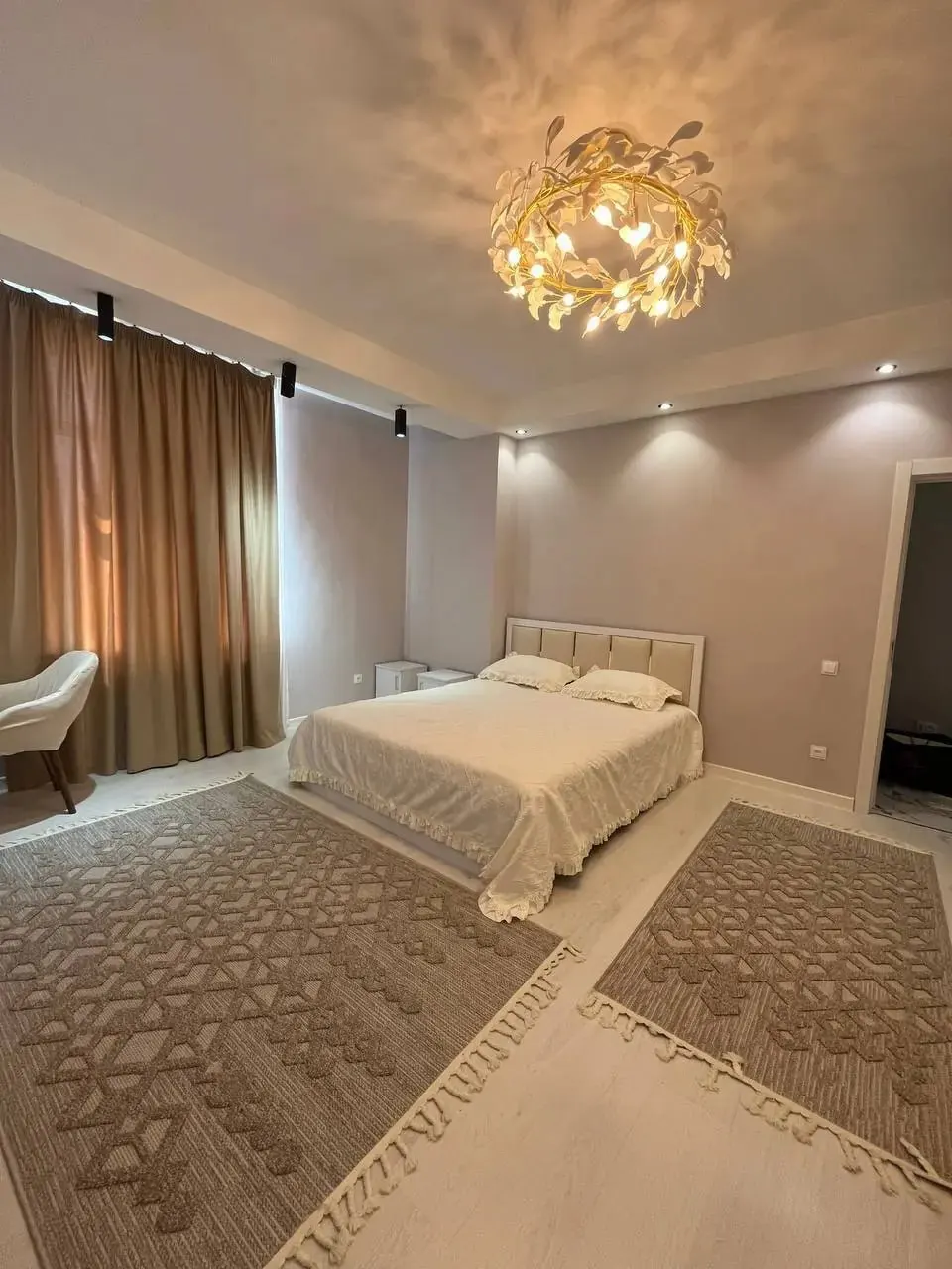 Продаётся 3-комнатная квартира, 68 м², 11/15 этаж — Яшнабадский район