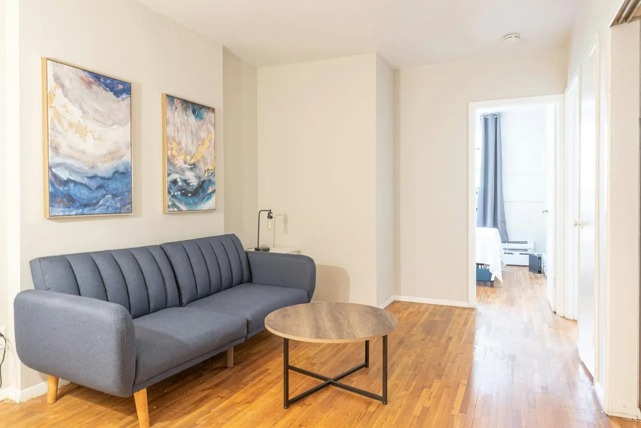 Сдаётся 4-комнатная квартира, 135 м², 8/9 этаж — Юнусабадский район