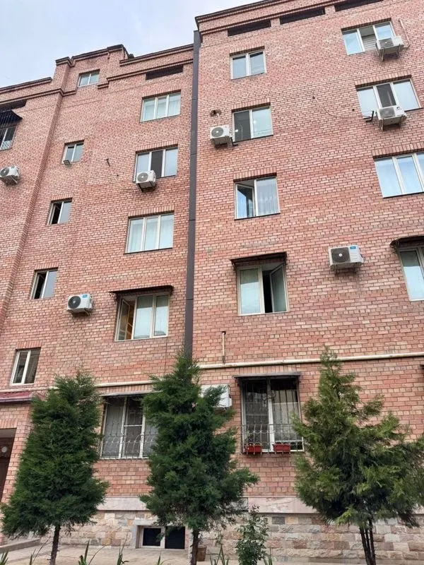 Сотилади 3 хонали квартира, 92 м², 4/5 қават — Яшнобод тумани