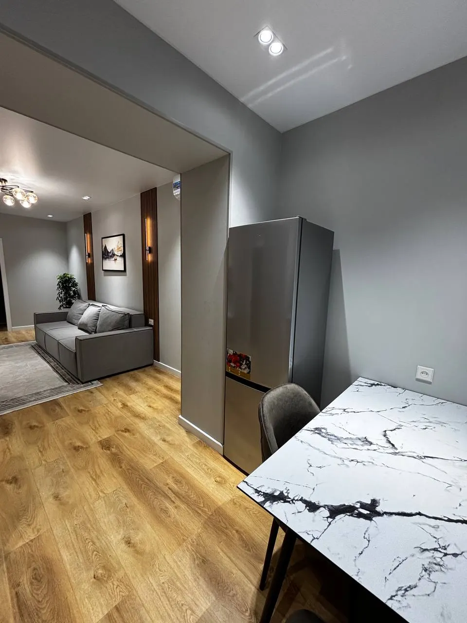 Sotiladi 2 xonali kvartira, 56 m², 2/4 qavat — Shayxontohur tumani