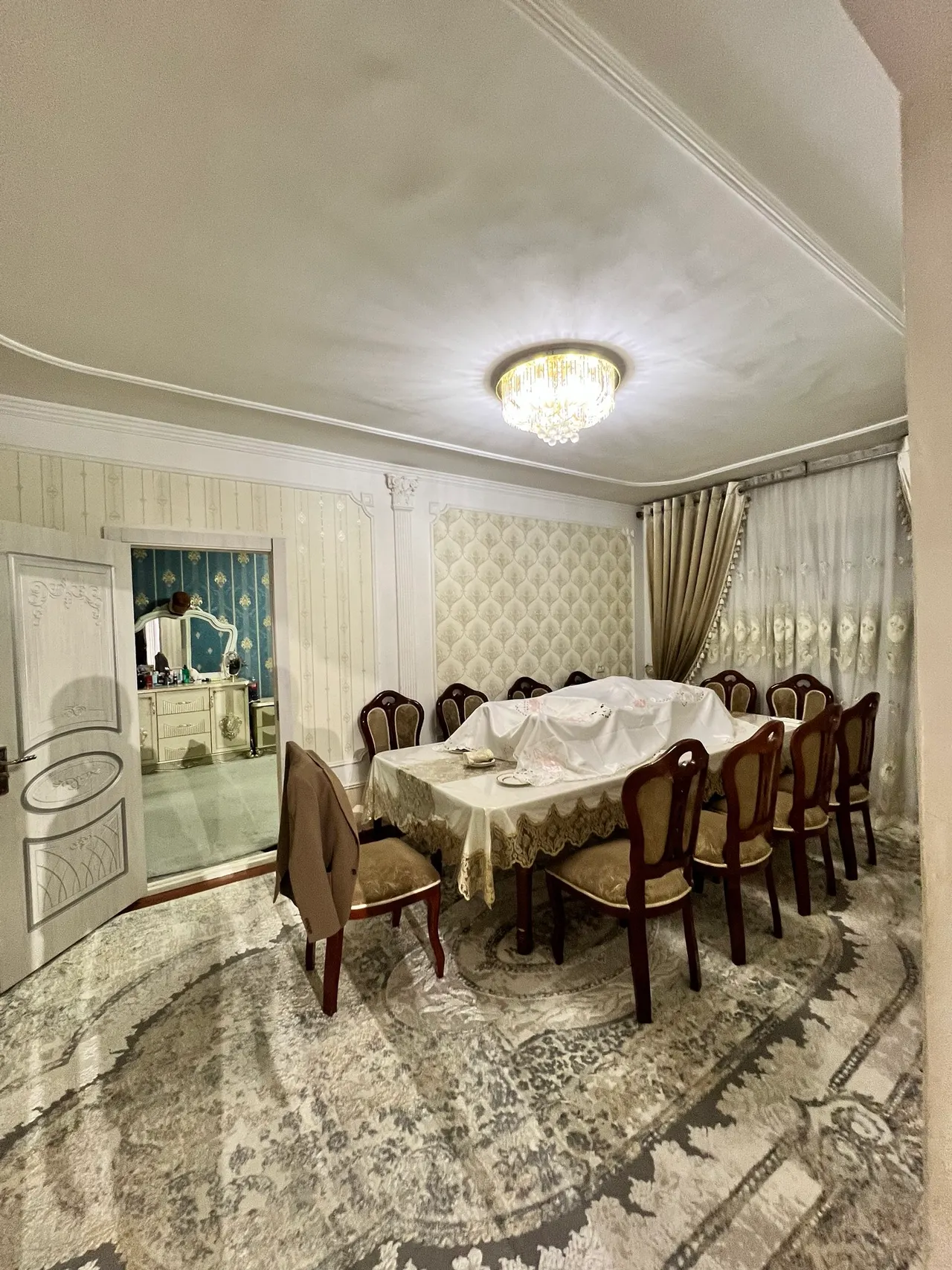 Продаётся 4-комнатная квартира, 92 м², 4/4 этаж — Алмазарский район