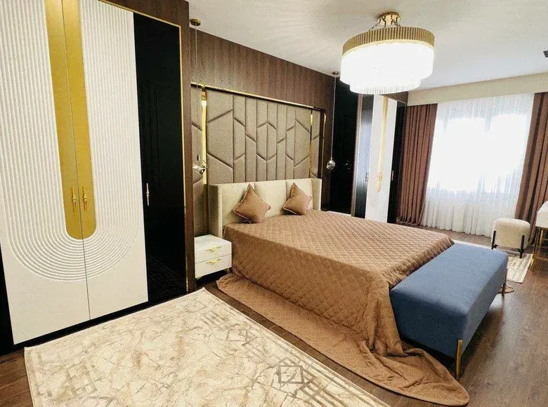 Sotiladi 4 xonali kvartira, 189 m², 2/10 qavat — Mirzo Ulugʻbek tumani