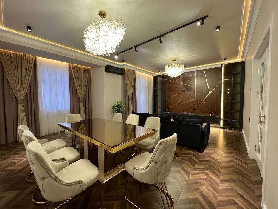 Ijaraga beriladi 4 xonali kvartira, 140 m², 7/8 qavat — Yakkasaroy tumani