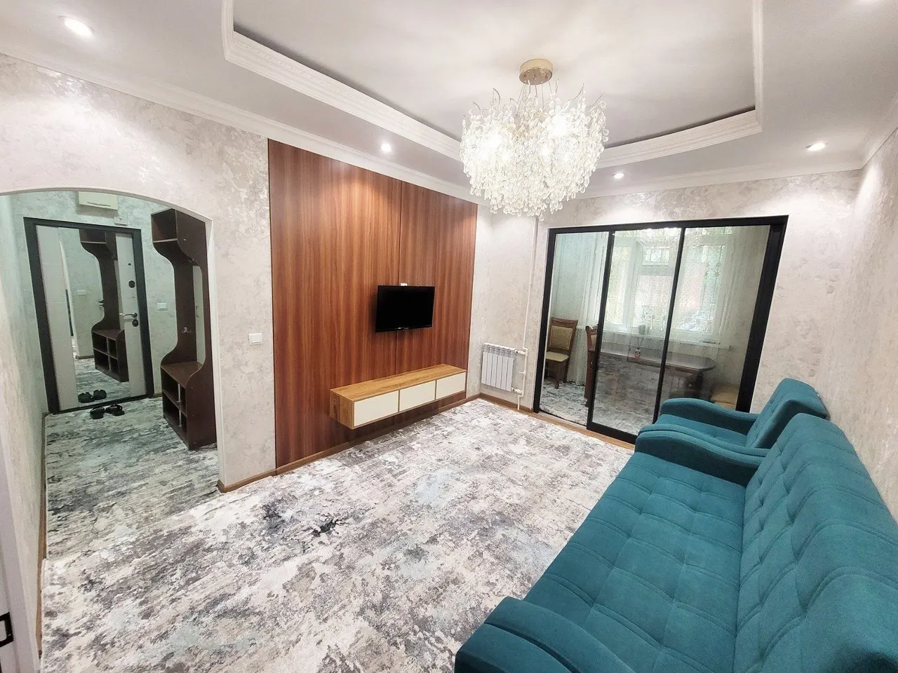 Sotiladi 2 xonali kvartira, 84 m², 1/4 qavat — Chilonzor tumani