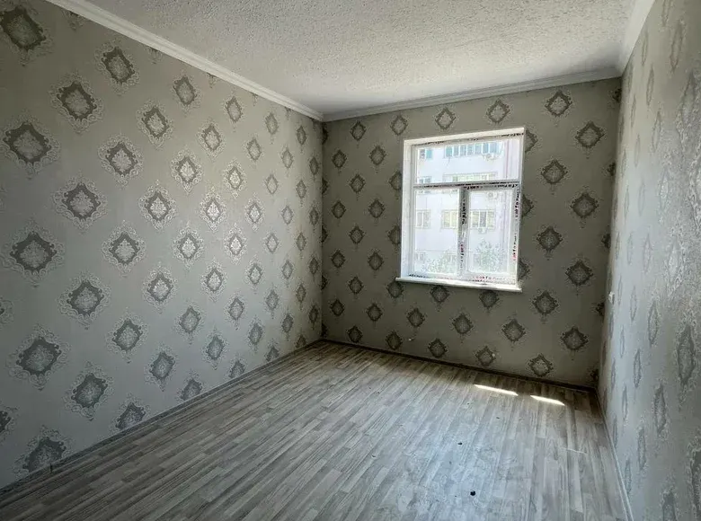 Sotiladi 2 xonali kvartira, 77 m², 2/5 qavat — Fargʻona shahri