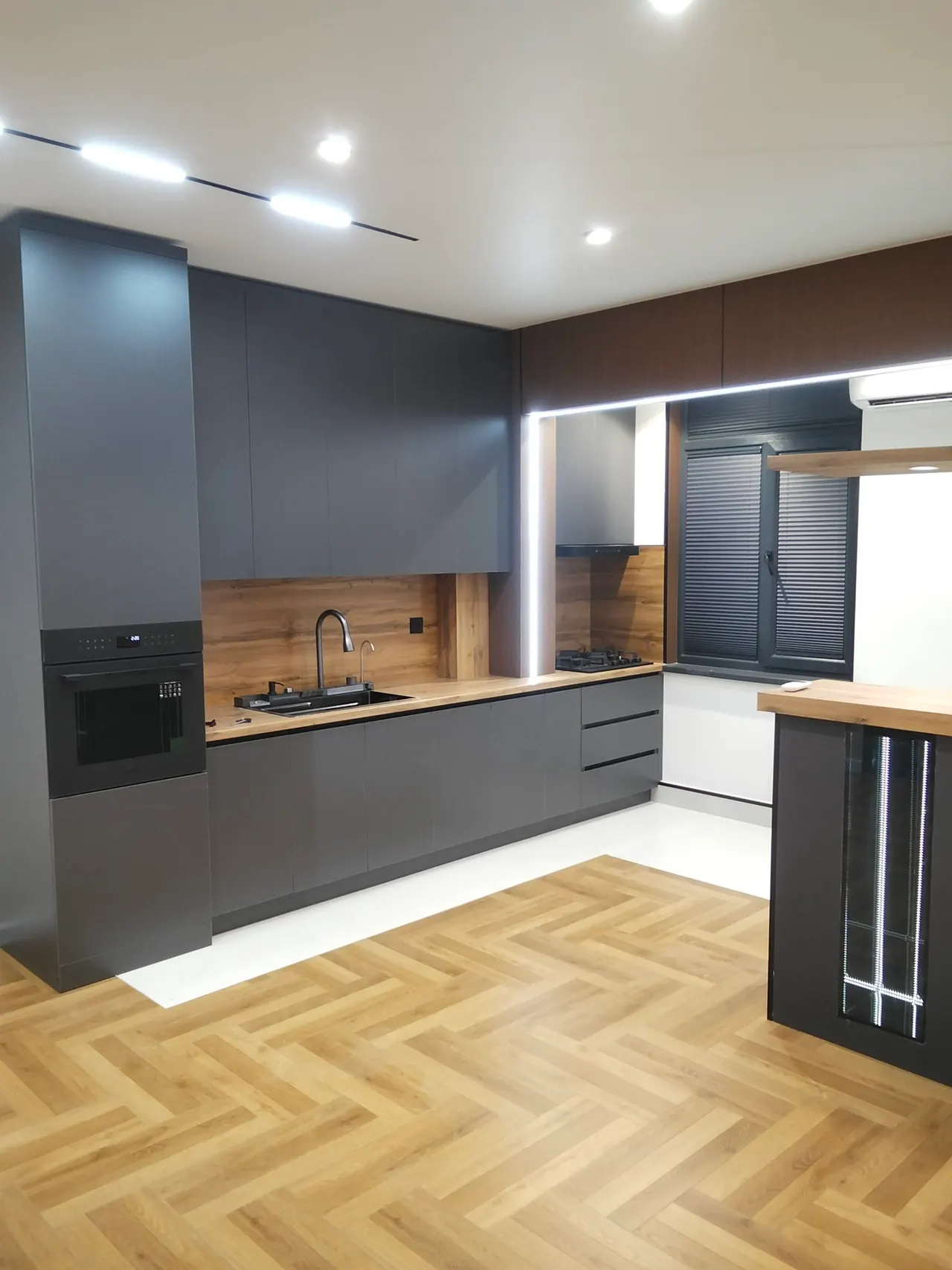 Продаётся 3-комнатная квартира, 62 м², 5/9 этаж — Юнусабадский район
