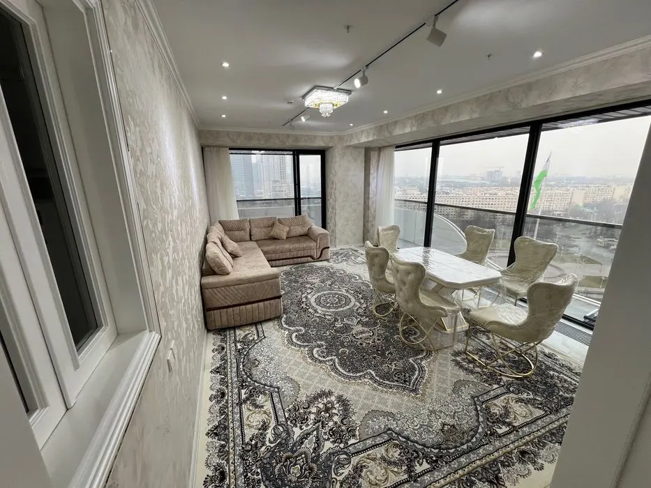 Сдаётся 2-комнатная квартира, 70 м², 16/27 этаж — Шайхантахурский район