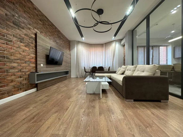 Сдаётся 5-комнатная квартира, 200 м², 7/9 этаж — Мирабадский район