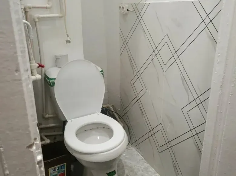 Ижарага берилади 2 хонали квартира, 10 м², 2/4 қават — Гулистон шаҳри