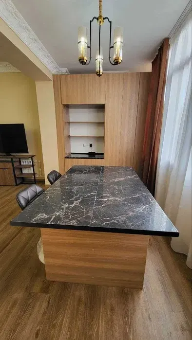 Сдаётся 4-комнатная квартира, 100 м², 4/4 этаж — Яккасарайский район