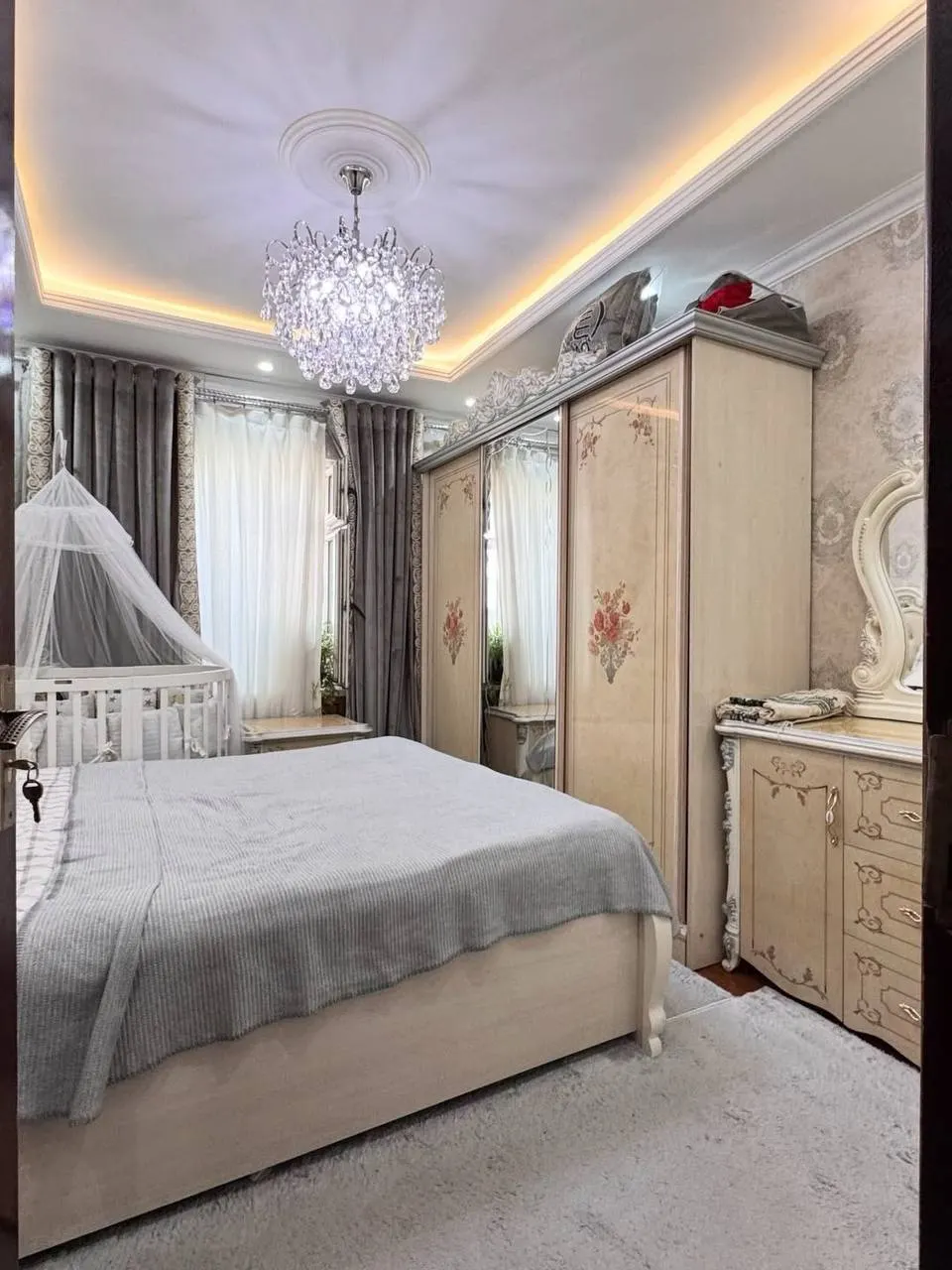 Sotiladi 4 xonali kvartira, 100 m², 9/9 qavat — Shayxontohur tumani