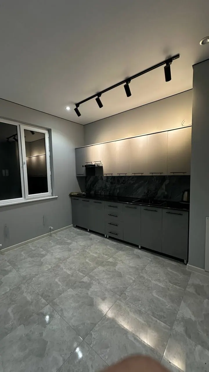 Сотилади 3 хонали квартира, 84 м², 8/9 қават — Фарғона шаҳри