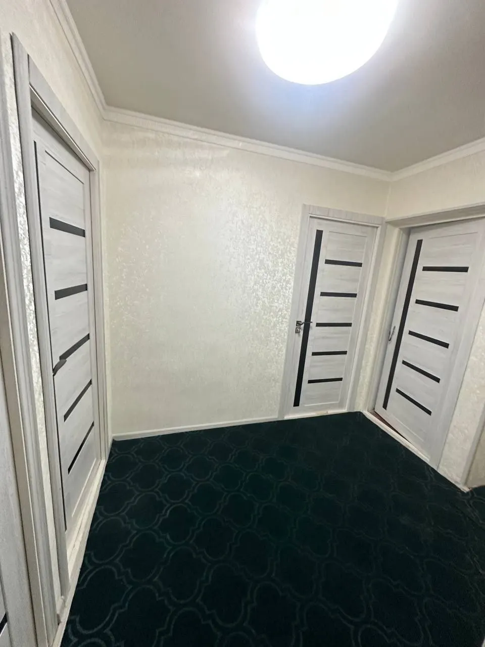 Сотилади 4 хонали квартира, 80 м², 4/4 қават — Мирзо Улуғбек тумани