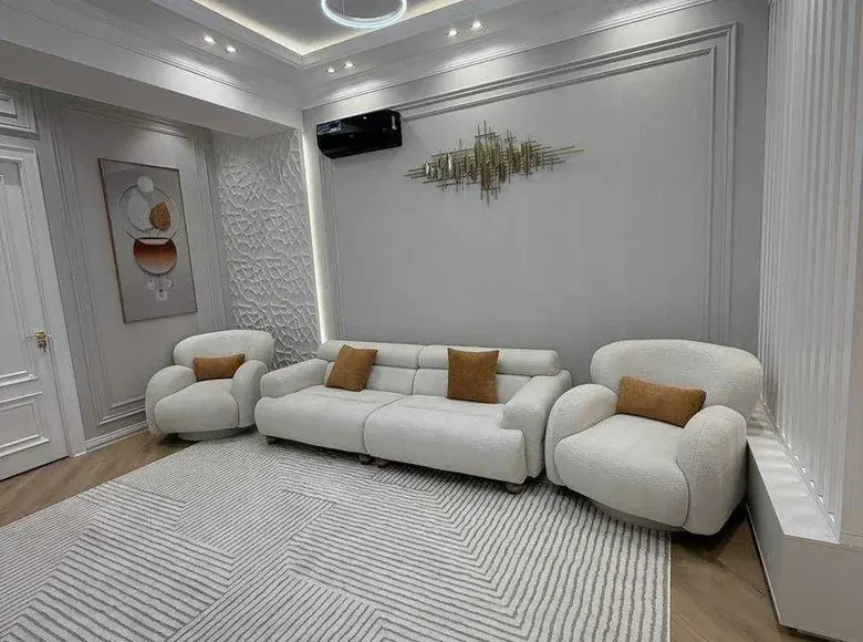 Сотилади 4 хонали квартира, 118 м², 2/10 қават — Мирзо Улуғбек тумани