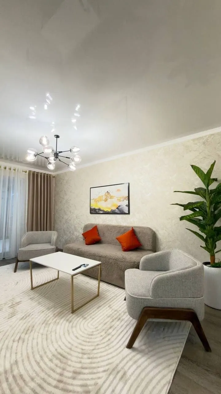 Продаётся 1-комнатная квартира, 40 м², 1/4 этаж — Чиланзарский район